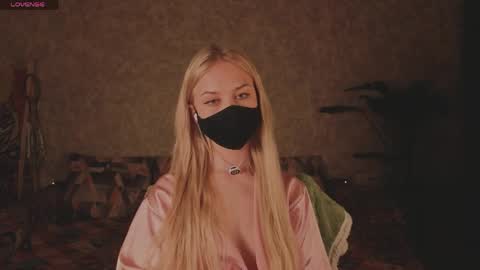 Sophia online show from 04-10-26, 10:03