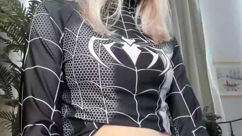 Natalie online show from 03-24-26, 05:45