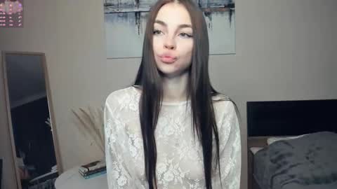 Mary online show from 11-18-25, 07:35