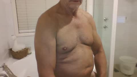 Snapshot of etextratestacle chatting on 02-27-25, 05:47 ET online show from 02-27-25, 05:47