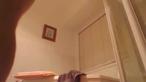 Snapshot of etextratestacle chatting on 09-11-25, 06:41 ET online show from 09-11-25, 06:41