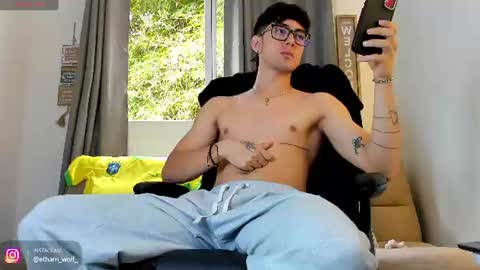 etham_wolf1 online show from 06-18-26, 05:50