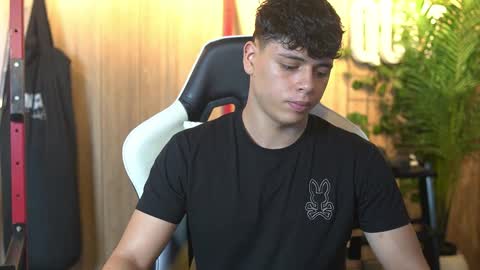 Snapshot of ethan_occonor chatting on 11-25-25, 12:43 ethan_occonor online show from 11-25-25, 12:43