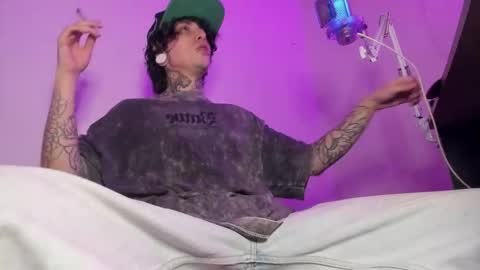 Snapshot of ethan_sykes chatting on 11-21-25, 03:49 Ethan sykes online show from 11-21-25, 03:49