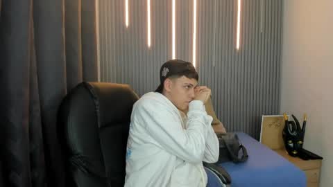 ethanx18 online show from 05-25-26, 03:45