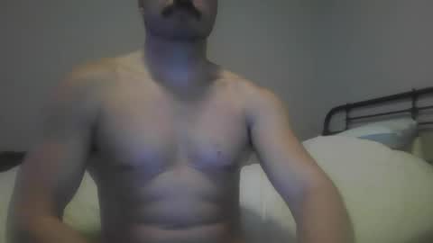 Snapshot of etim33 chatting on 12-16-25, 02:16 etim33 online show from 12-16-25, 02:16