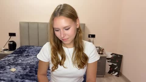 Snapshot of eugenierickel chatting on 05-13-26, 02:25 Alice online show from 05-13-26, 02:25