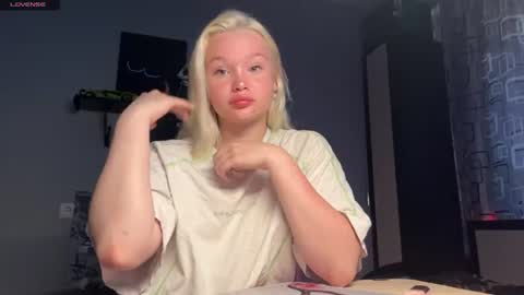 Snapshot of eugenierickel chatting on 07-06-26, 01:57 Alice online show from 07-06-26, 01:57