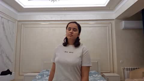 Snapshot of eulajaster chatting on 12-17-25, 02:34 eulajaster online show from 12-17-25, 02:34