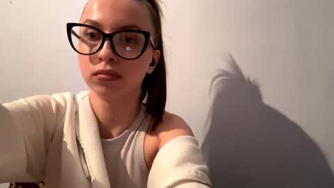 lIlianna online show from 02-20-26, 04:18