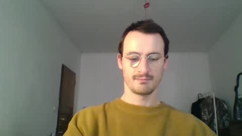 Snapshot of europe_bang chatting on 01-11-25, 02:25 Andrea online show from 01-11-25, 02:25