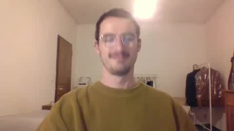 Snapshot of europe_bang chatting on 01-12-25, 06:05 Andrea online show from 01-12-25, 06:05