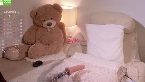 Snapshot of eva69muller chatting on 01-11-25, 12:18 Eva next show 8pm CEST AMST online show from 01-11-25, 12:18