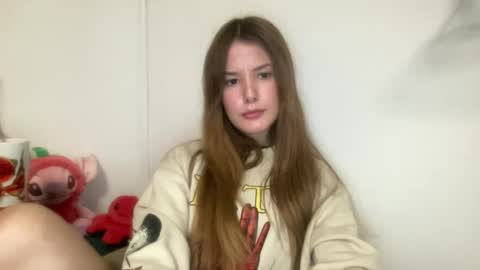 eva8raun online show from 06-12-26, 05:50