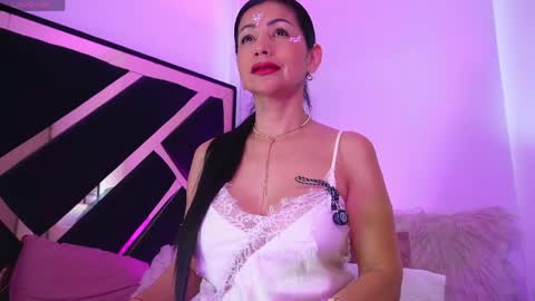 Eva online show from 04-24-26, 11:34