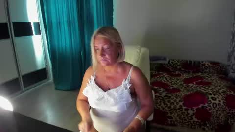 Snapshot of eva_7777 chatting on 07-11-26, 12:57 Eva online show from 07-11-26, 12:57