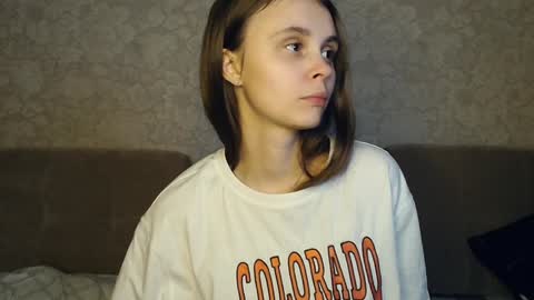 Snapshot of eva_calvin chatting on 12-14-24, 04:20 Eva Calvin online show from 12-14-24, 04:20