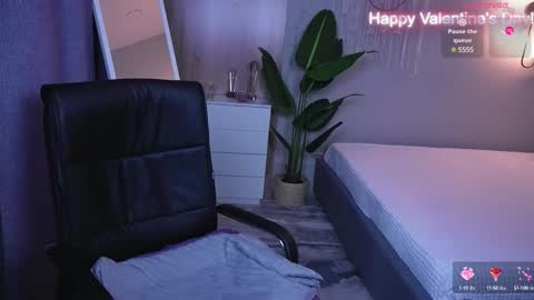 Eva online show from 02-19-25, 01:18