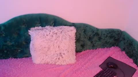 Eva online show from 02-05-26, 02:54