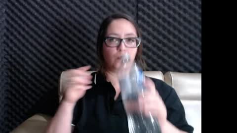 Snapshot of eva_cutie36 chatting on 05-11-26, 01:22 eva online show from 05-11-26, 01:22