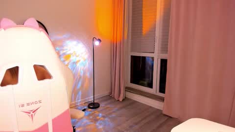 Eva Davis online show from 03-16-26, 02:28