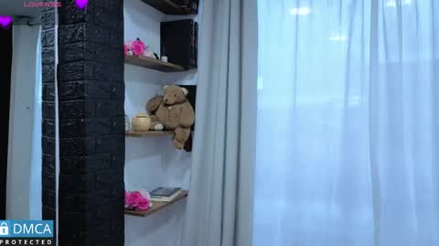 eva delight online show from 05-11-26, 12:00