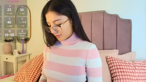 Snapshot of eva_depp chatting on 12-11-24, 10:25 Evaa Depp online show from 12-11-24, 10:25