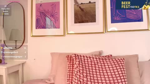 Snapshot of eva_depp chatting on 12-26-24, 04:04 Evaa Depp online show from 12-26-24, 04:04