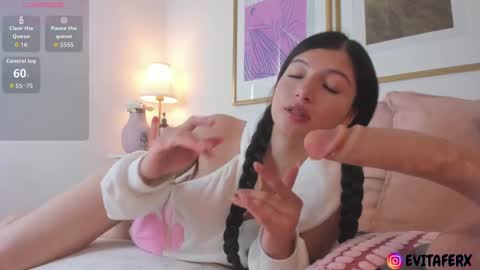 Snapshot of eva_depp chatting on 09-22-25, 01:57 Evaa Depp online show from 09-22-25, 01:57