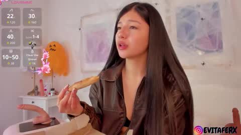 Snapshot of eva_depp chatting on 10-13-25, 01:22 Evaa Depp online show from 10-13-25, 01:22