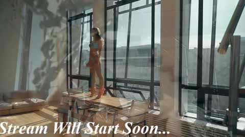 Snapshot of eva_fashionista chatting on 12-13-25, 09:09 Eva online show from 12-13-25, 09:09