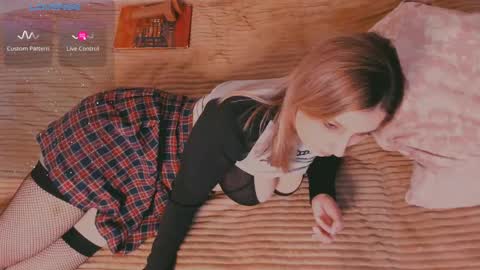 Snapshot of eva_gloss chatting on 03-06-25, 12:09 Eva online show from 03-06-25, 12:09