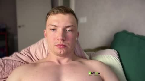 Eva and Iron online show from 04-18-26, 07:58