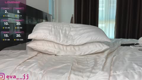 Free toy control in pvt online show from 02-08-25, 05:40