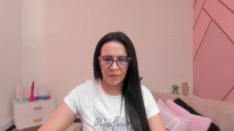 Eva  online show from 04-23-26, 02:30