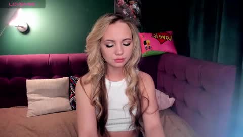 Snapshot of eva_moran chatting on 02-06-25, 05:03 Eva 3 online show from 02-06-25, 05:03