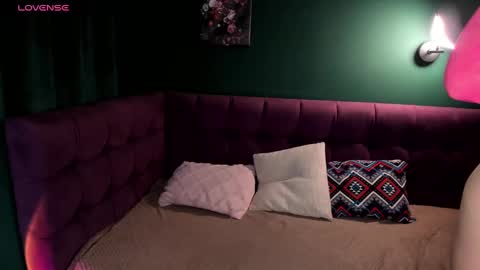 Snapshot of eva_moran chatting on 03-12-25, 04:41 Eva 3 online show from 03-12-25, 04:41