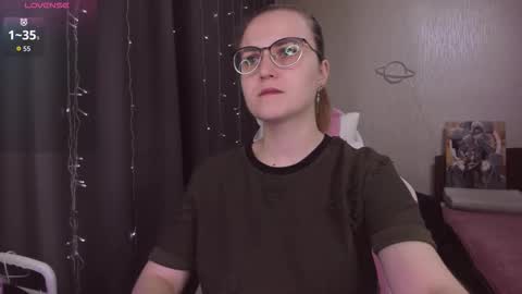 Eva online show from 11-25-25, 10:59