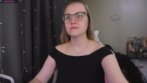 Eva online show from 04-25-26, 11:35