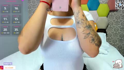 Snapshot of eva_rosse69 chatting on 03-12-25, 12:04 Eva online show from 03-12-25, 12:04