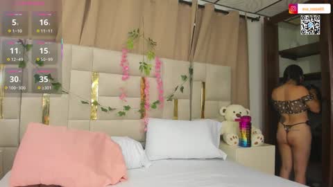 Snapshot of eva_rosse69 chatting on 09-19-25, 11:55 Eva online show from 09-19-25, 11:55