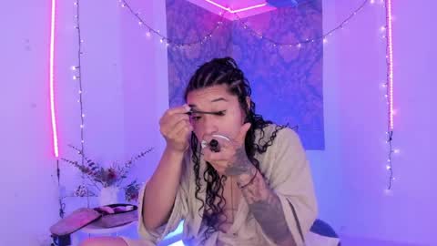 Snapshot of eva_sanderslee chatting on 07-02-26, 10:21 Eva online show from 07-02-26, 10:21