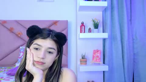 Snapshot of eva_sin18 chatting on 10-16-25, 11:17 Eva Sin online show from 10-16-25, 11:17