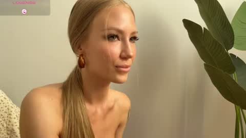 Hello Im Eva online show from 06-09-26, 04:24