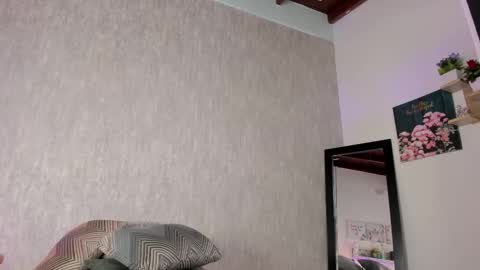 Eva online show from 11-24-25, 01:00