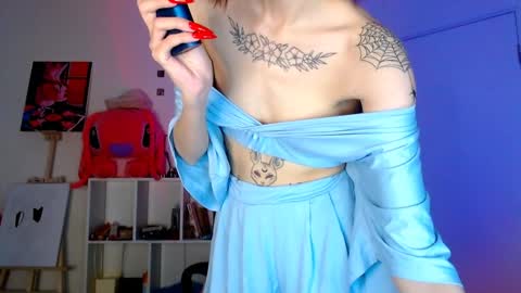 Snapshot of evaa_coy chatting on 12-08-24, 07:05 Eva online show from 12-08-24, 07:05