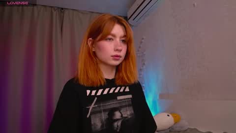 Snapshot of evaa_moonn_ chatting on 01-05-26, 07:06 Eva online show from 01-05-26, 07:06