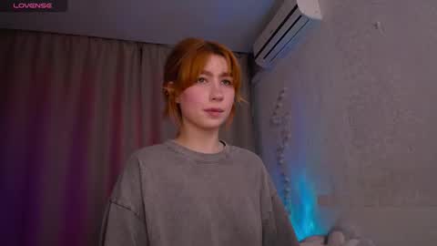 Snapshot of evaa_moonn_ chatting on 01-15-26, 03:11 Eva online show from 01-15-26, 03:11