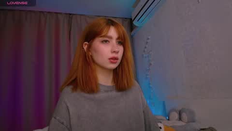 Snapshot of evaa_moonn_ chatting on 02-06-26, 06:11 Eva online show from 02-06-26, 06:11