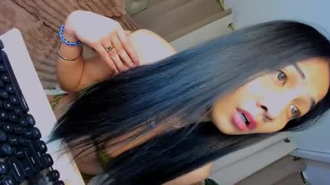 Eva Ambrose online show from 02-12-26, 07:36